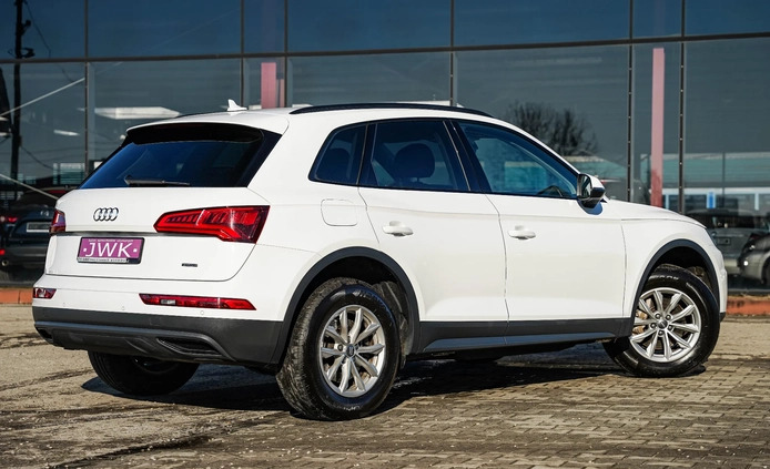 Audi Q5 cena 159900 przebieg: 80000, rok produkcji 2020 z Korsze małe 667